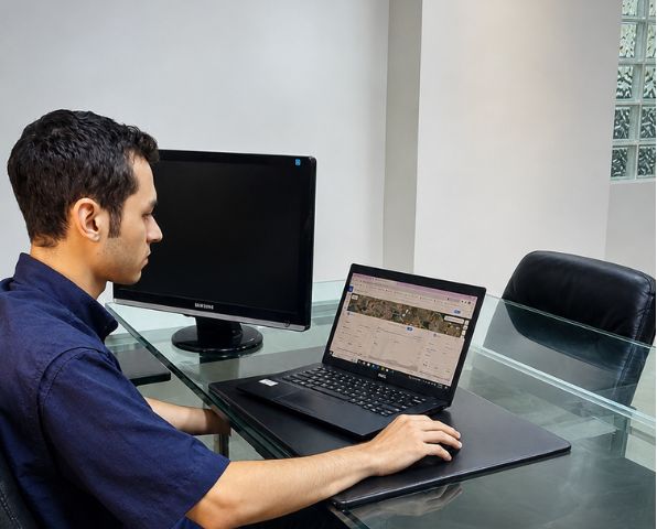 Hosting Compartido con cPanel y Creador IA | Galawebhost - Crea tu Primera Página Web en menos de 5 Minutos