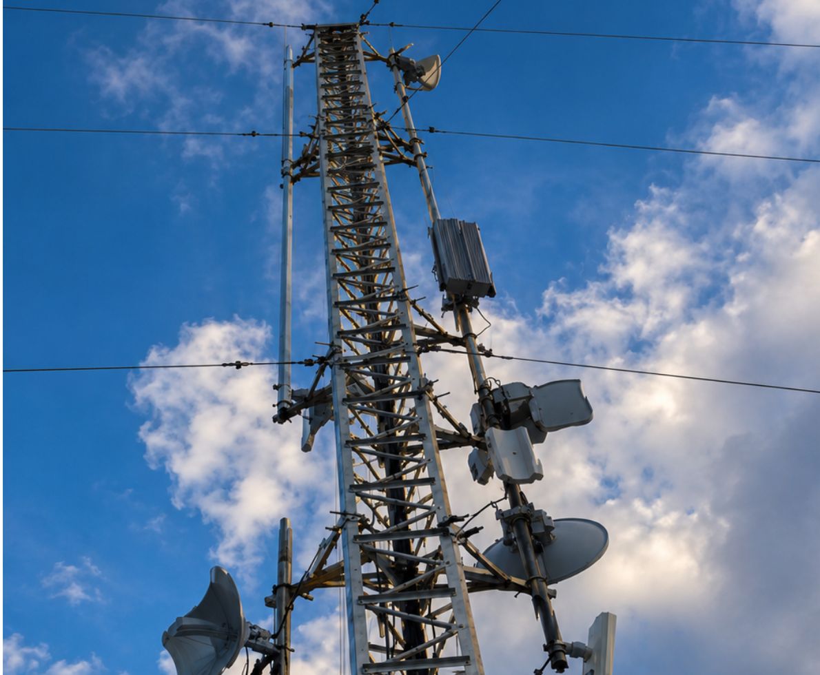 Datacenter Búnker: Seguridad e Infraestructura | Galawebhost - Nodo Inalámbrico Externo